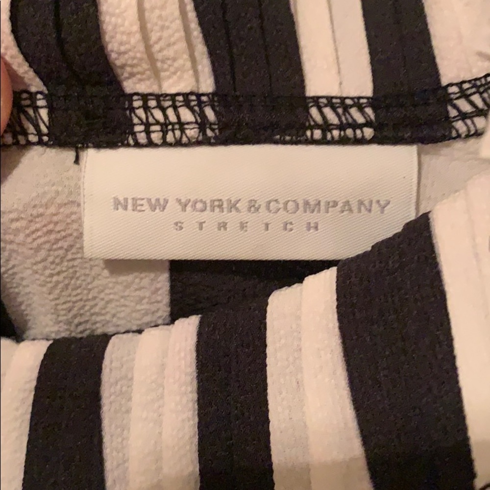 New York and Company Blouse - Picture 4 of 4